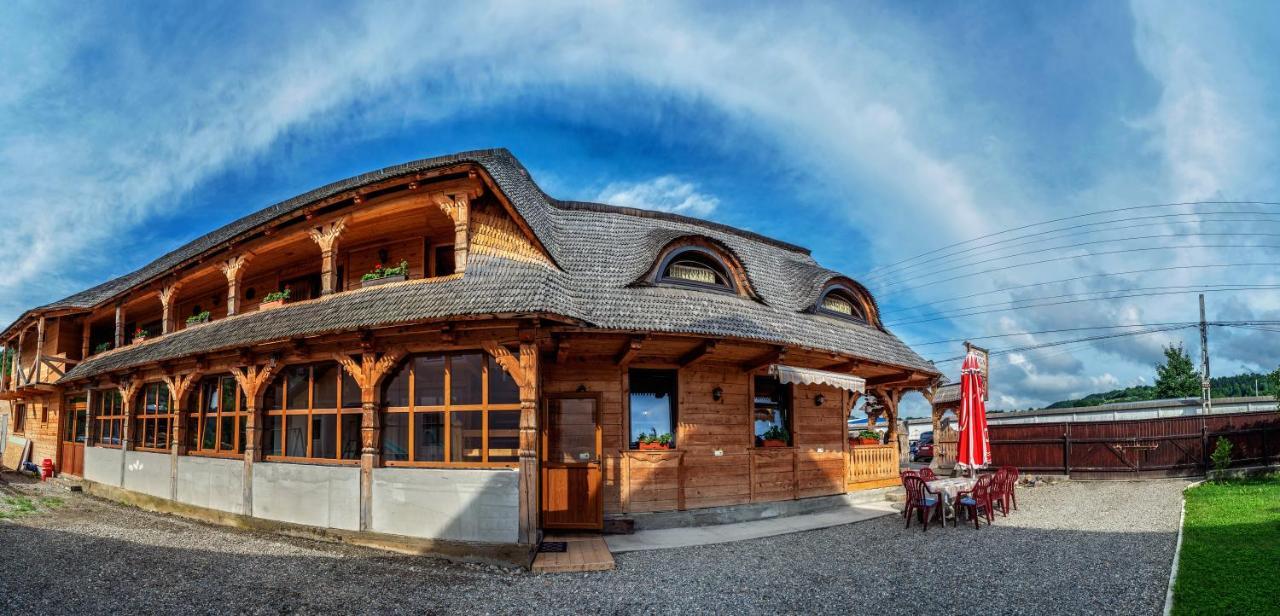 Hotel Casa Buga Vişeu de Sus Exterior foto